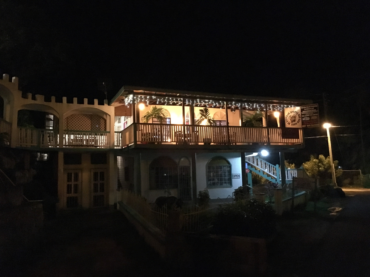 underdog-bar-restaurant